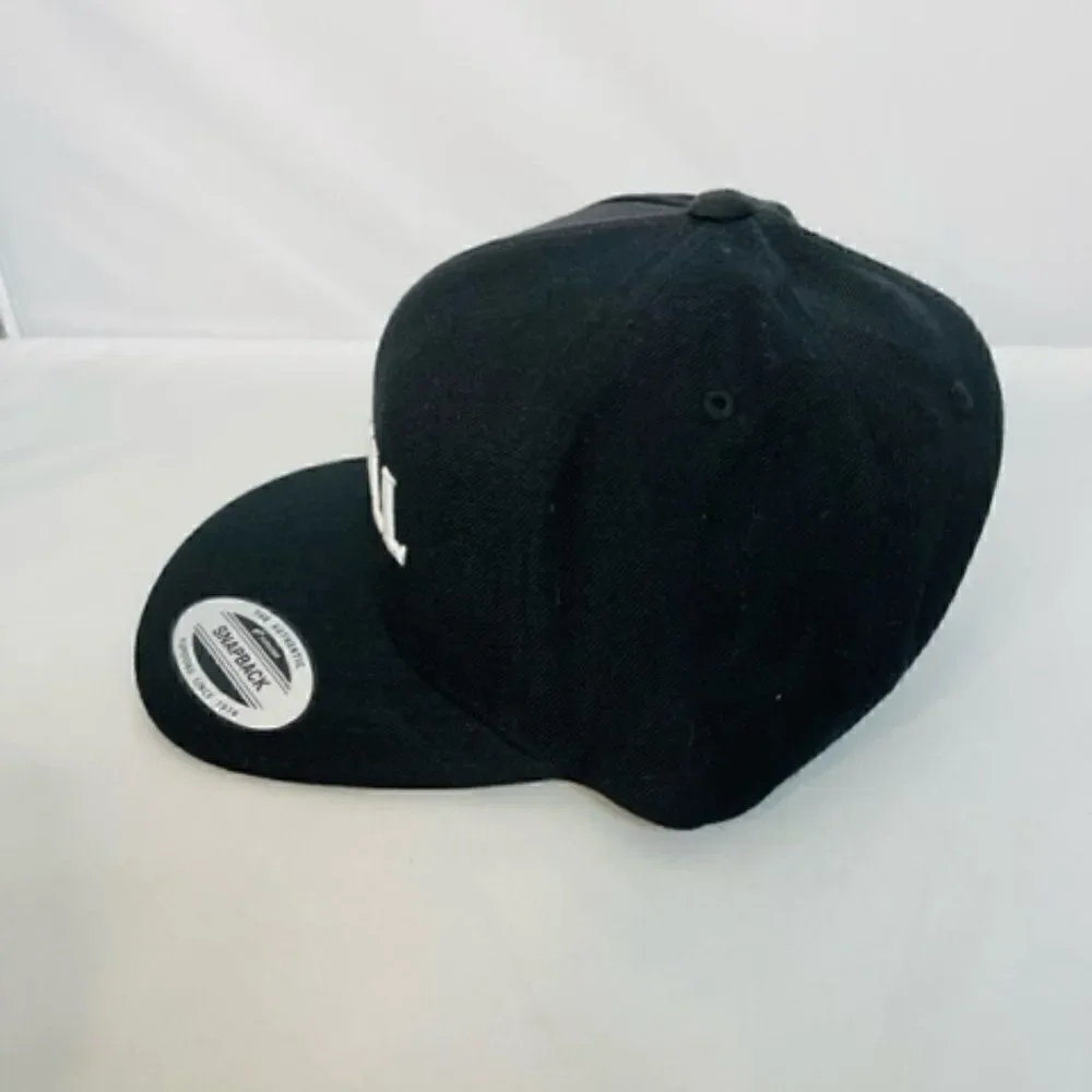 O'Neill Men's Hat Black White Adjustable Baseball Snapback Cap